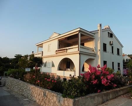 Apartments Biserka Punat Luaran gambar